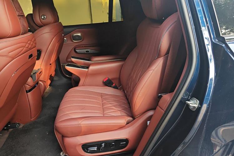 Used Hyptec HL 2025 700 Ultra Six-Seater All-Wheel-Drive LiDAR Version
