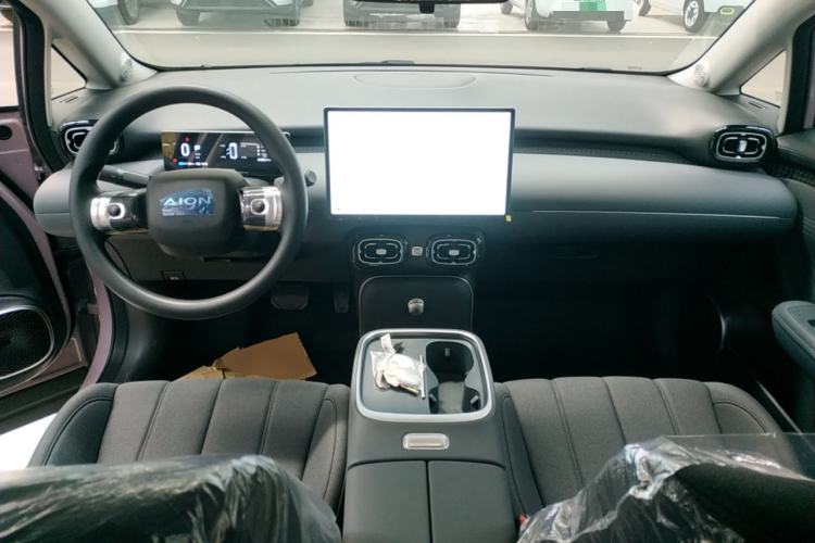 Used AION UT 2025 330 Starlight Edition Center Console