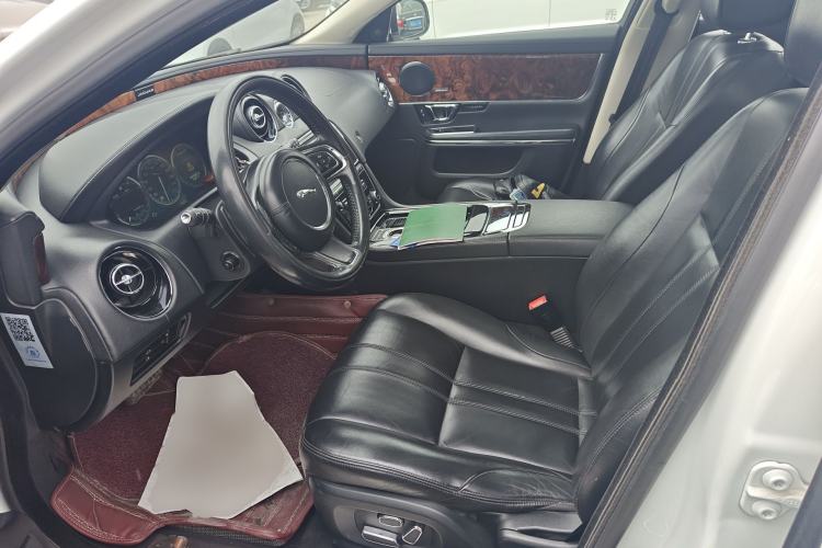 Used Jaguar XJ 
