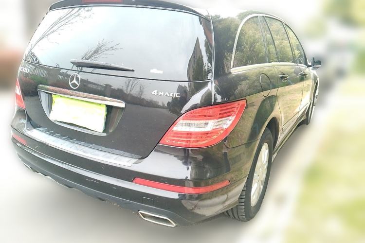 Used Mercedes-Benz R-Class 2017 R 320 4MATIC Business Edition Prestige Model
