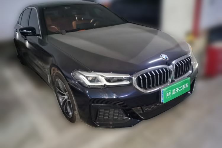 Used BMW 5 Series 2022 Restyled 525Li M Sport Package Front Right 45 Deg