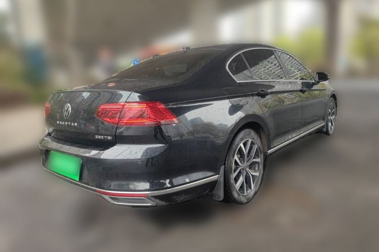 Used Volkswagen Magotan 2020 330TSI DSG Leading Model Rear Right 45 Deg