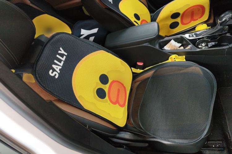 Used Buick Encore GX 2020 20T CVT Two-Wheel Drive Luxury Version Right Front Seat