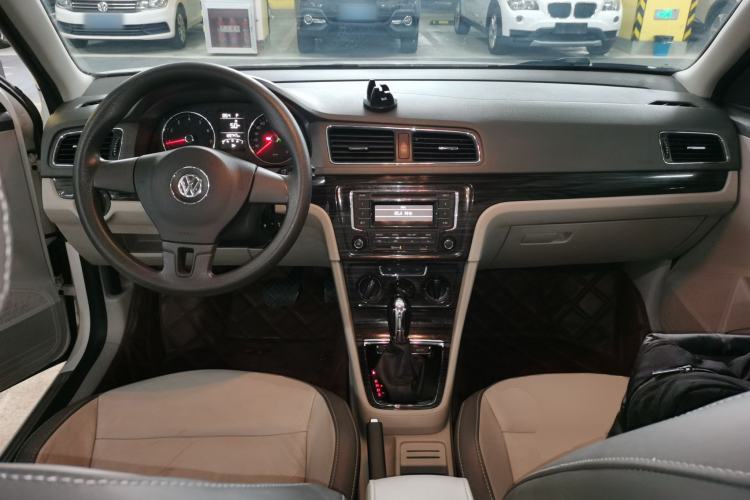 Used Volkswagen Gran Lavida 2013 1.6L Automatic Comfort Model