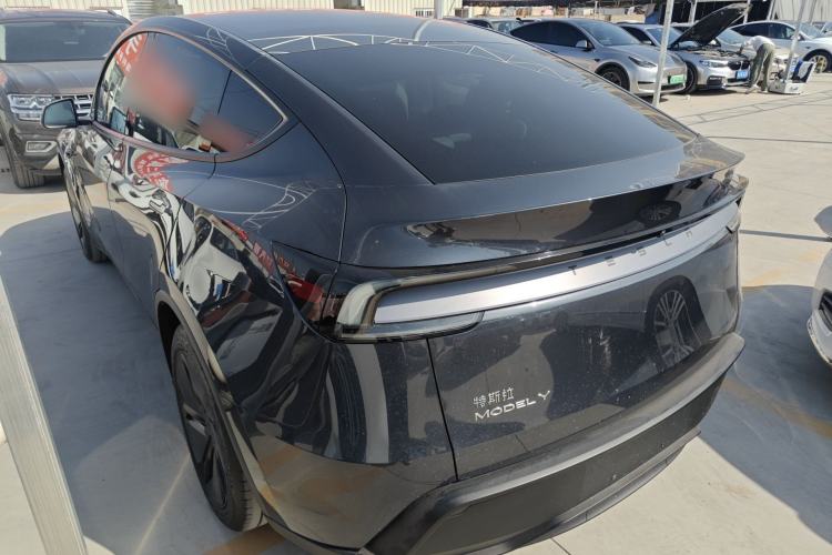 Used Tesla Model Y 2025 Rear-Wheel Drive First Edition