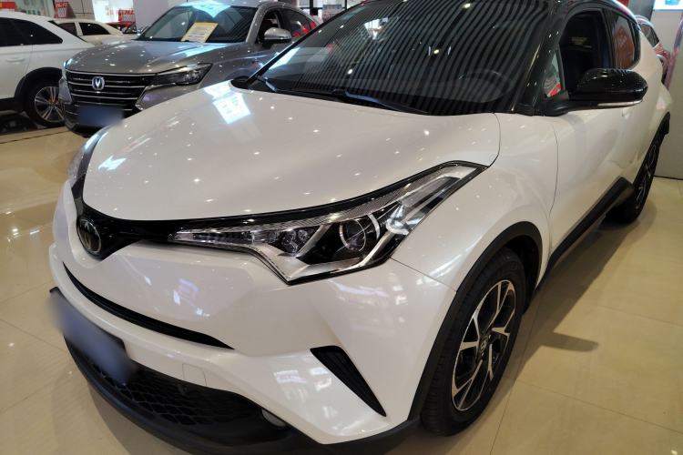 Used Toyota C-HR 2018 2.0L Leading with Sunroof China VI Standard