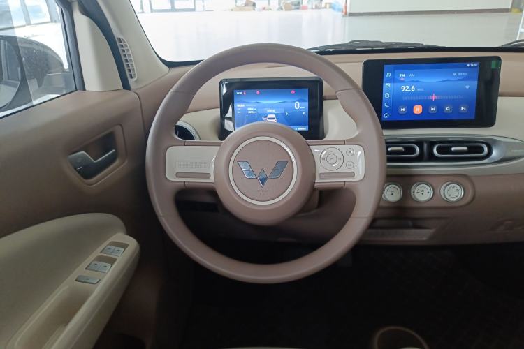 Used Wuling Hongguang MINIEV 2025 Four-Door Version Premium Edition
