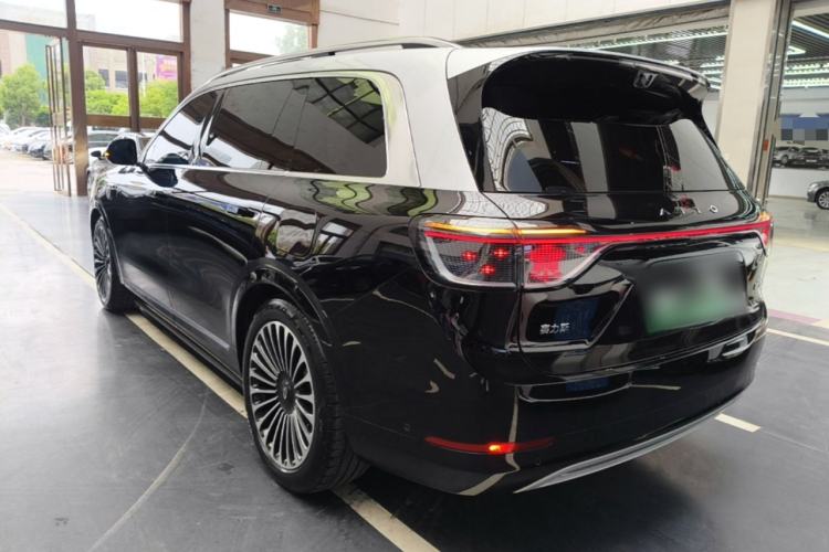 Used Hima AITO M9 2025 Pure Electric Ultra Version 100 kWh 6-Seater Model Rear Left 45 Deg