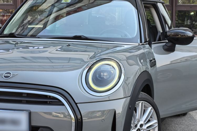 Used MINI MINI 2022 1.5T COOPER Classic Edition