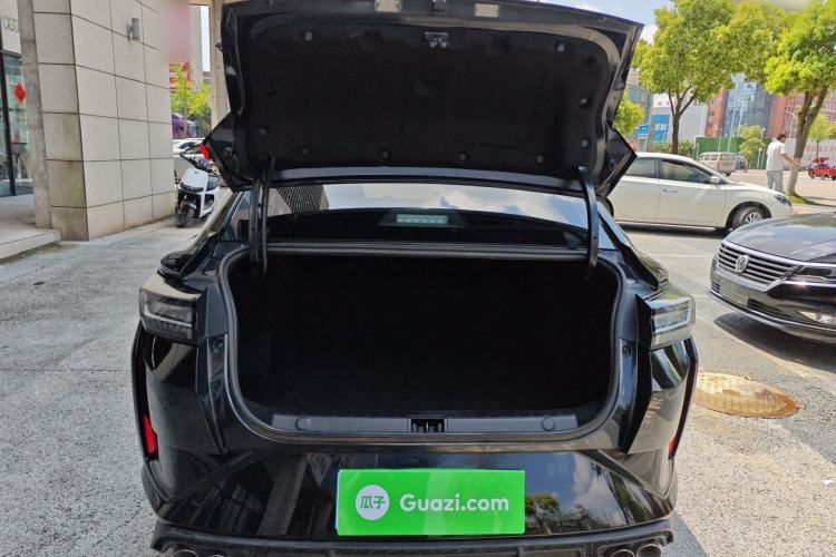 Used Dongfeng Aeolus Yixuan 2023 Mach Edition 1.5L Automatic Chasing Wind Version Trunk