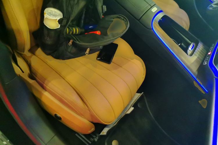 Used Mercedes-Benz E-Class New Energy 2024 E 350 e L Plug-in Hybrid Sedan Right Front Seat