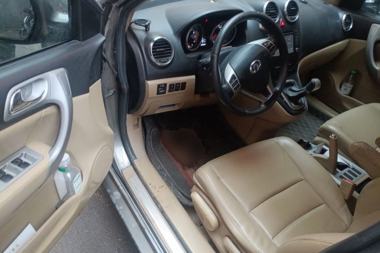 Used Haval H6 2011 2.0L Manual Two-Wheel Drive Elite Version