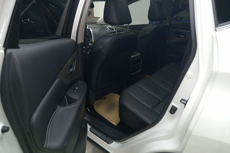 Used Nissan Murano 2021 2.5L XL Two-Wheel Drive Smart Connect Luxury Edition