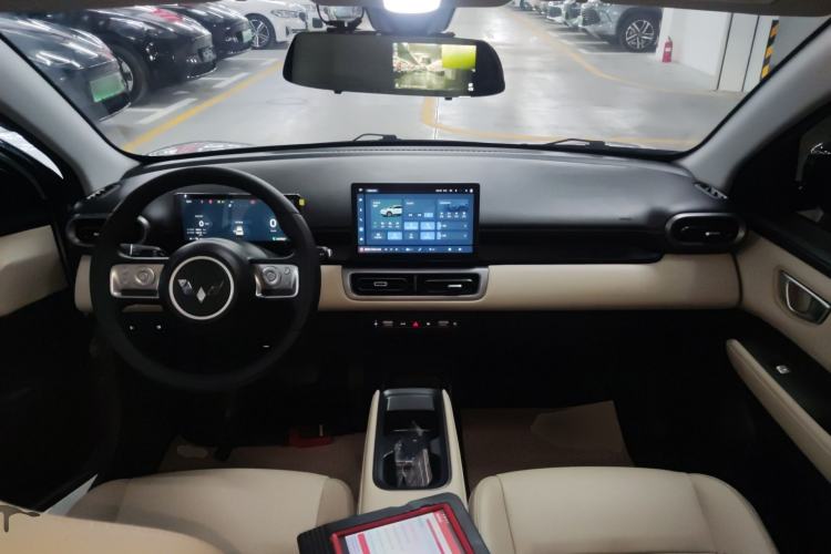 Used Wuling Bingo PLUS 2024 330 km Range Five-Seater Version