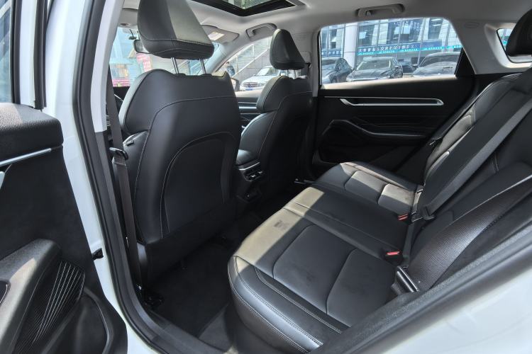 Used Geely Auto Emgrand 2026 Model 4th Generation 4 Millionth Anniversary Edition 1.5L CVT Feiyue Edition Interior 2