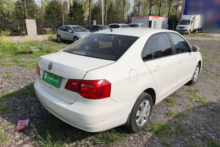 Used Volkswagen Jetta 2015 1.6L Manual Fashion Edition
