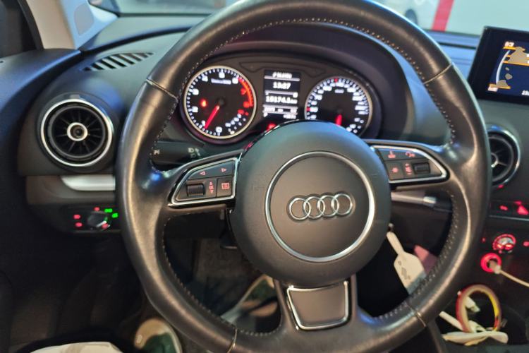 Used Audi A3 2015 Limousine 35 TFSI Millionth Anniversary Intelligent Leading Model Steering Wheel