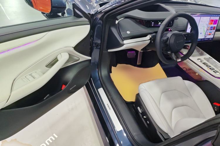 Used Xiaomi Auto SU7 2024 Four-Wheel Drive Ultra-Long Range Advanced Intelligent Driving Max Edition
