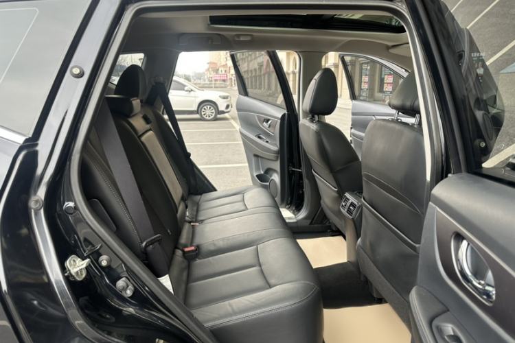 Used Nissan X-Trail 2015 2.0L CVT Comfort MAX Edition 2WD