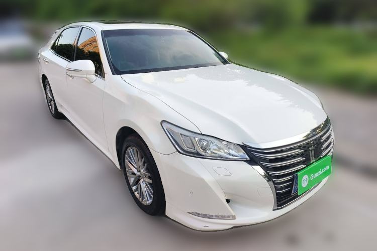 Used Toyota Crown 2017 2.0T Sport Edition Front Right 45 Deg