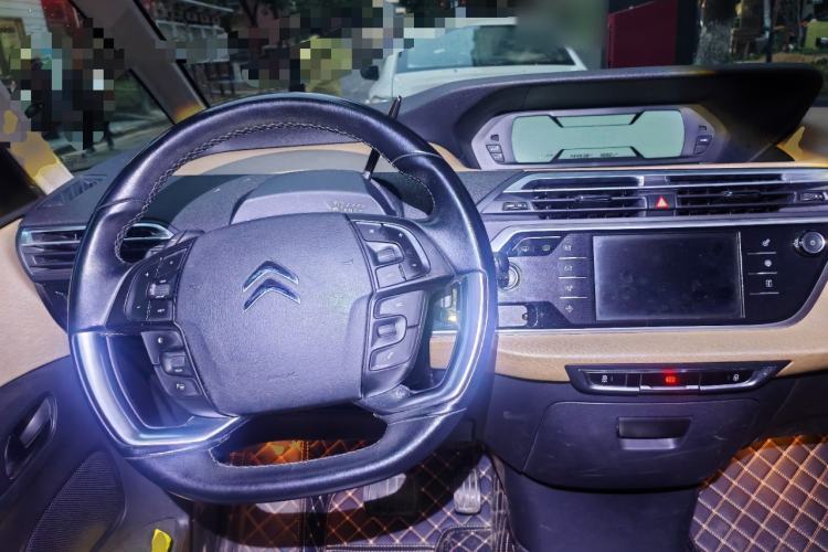 Used Citroen C4 Picasso 2015 Grand 1.6T Luxury 7-Seater
