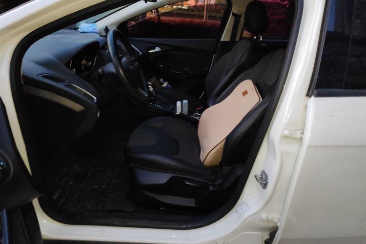 Used Ford Focus 2015 Sedan 1.6L Automatic Trend Model