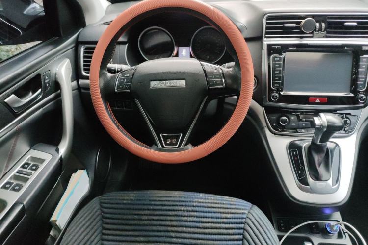 Used Haval H6 2017 Red-Label Sport Edition 1.5T Automatic Two-Wheel Drive Luxury Model Steering Wheel
