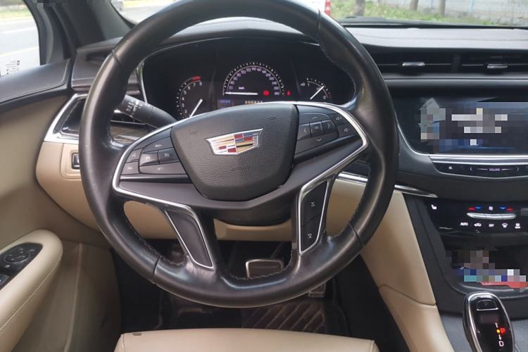 Used Cadillac XT5 2016 28T Four-Wheel Drive Tech Version