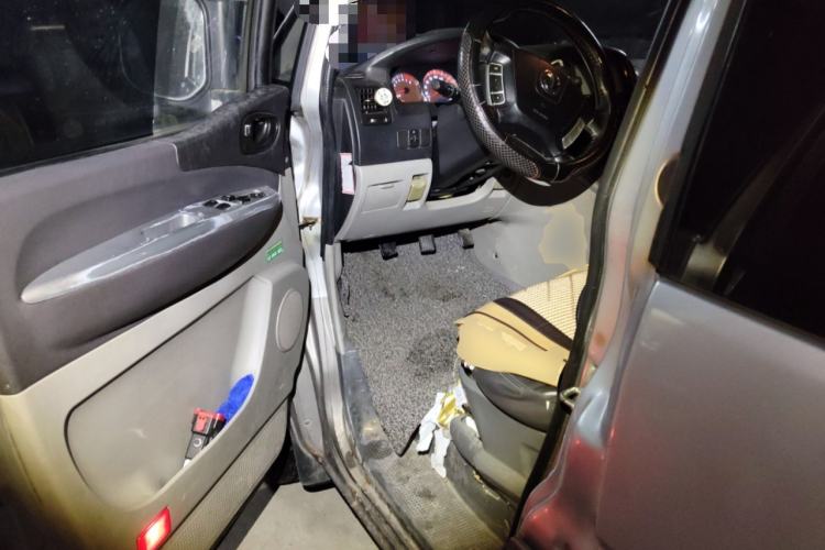 Used FORTHING Lingzhi 2015 M5 Q3 2.0L 7-seat Long-Wheelbase Luxury Model
