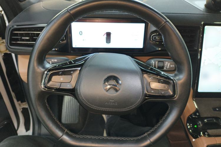 Used Nio ES8 2020 415 km Range 6-Seater Version