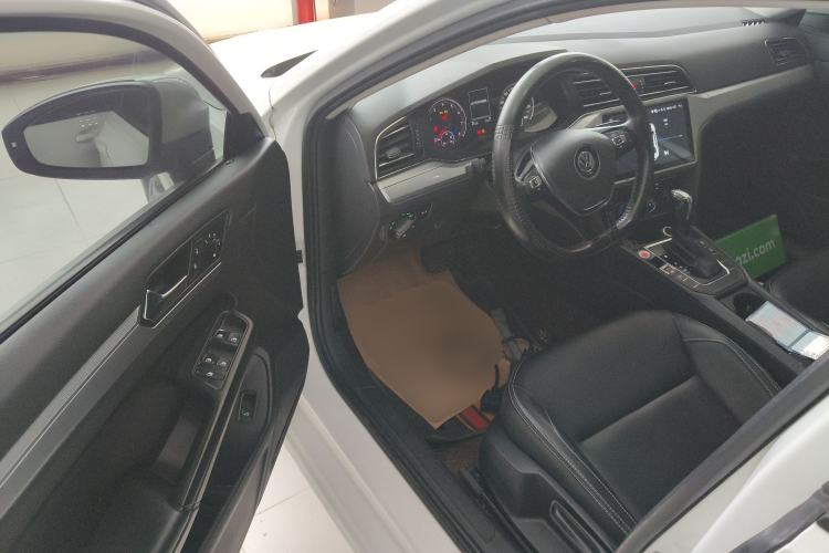 Used Volkswagen Lamando 2019 230TSI DSG Fashion Edition China VI
