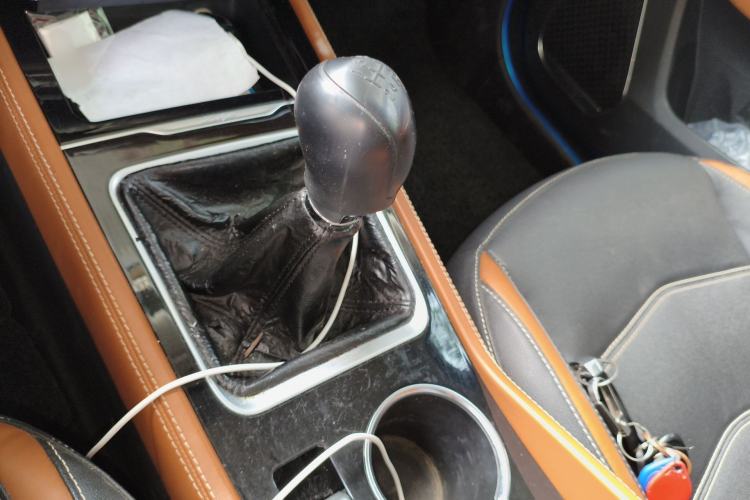 Used Zotye T300 2017 1.5L Manual Luxury Model Gear Lever