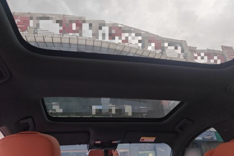 Used Li Auto L8 2024 Pro Model
