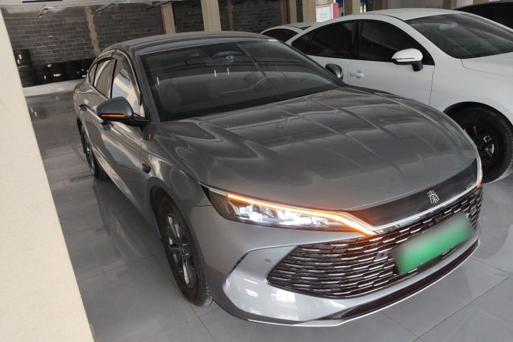 Used BYD Qin L 2025 DM-i Smart Drive 80KM Leading Model Front Right 45 Deg