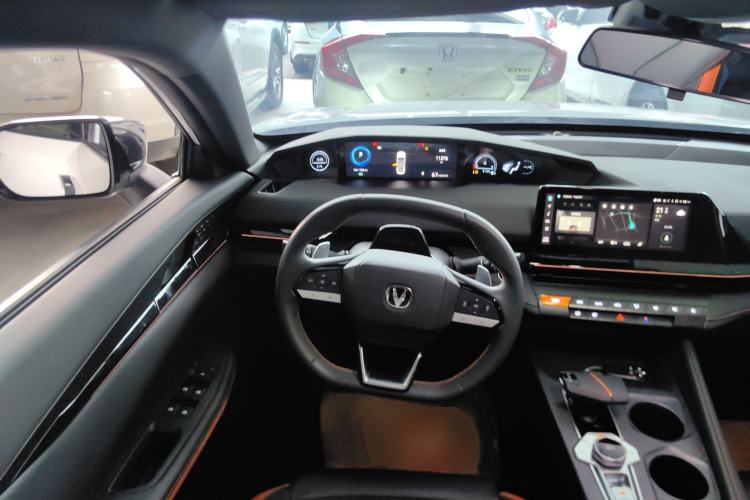 Used Changan UNI-V 2023 1.5T Prestige Model