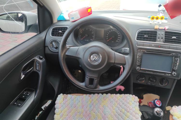 Used Volkswagen Polo 2013 1.6L Manual Comfort Edition
