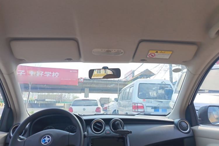 Used Venucia R30 2014 1.2L Manual Enjoyment Edition
