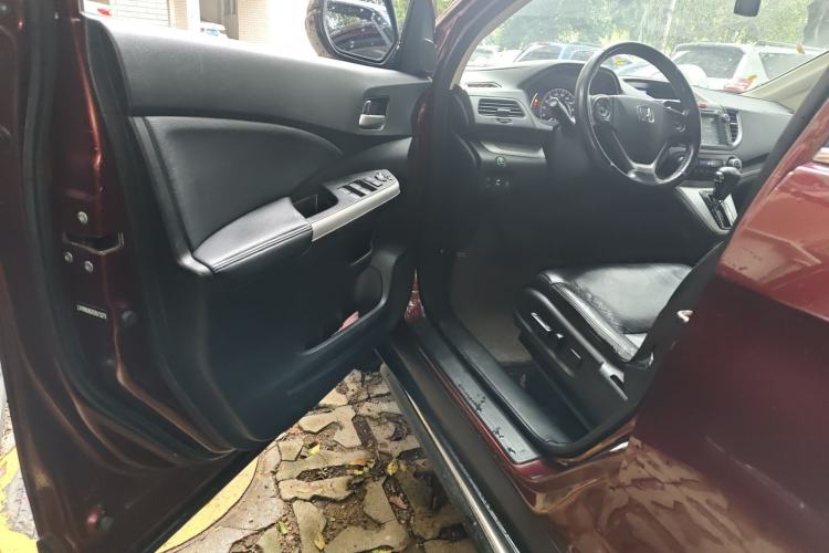 Used Honda CR-V 2013 2.4L two-wheel drive luxury version Driver Seat