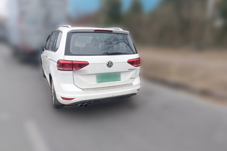 Used Volkswagen Touran 2016 Volkswagen Touran L 280TSI DSG Comfort Edition