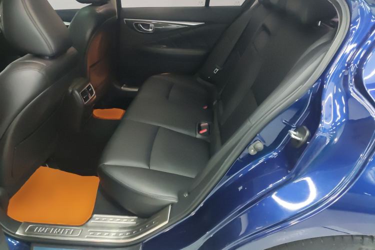 Used Infiniti Q50L 2018 2.0T Comfort Edition China VI Standard
