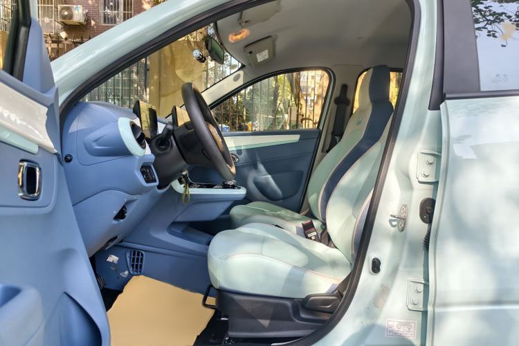 Used Dongfeng NAMMI BOX 2022 Light Wind Edition 201KM Advanced Model Interior 1