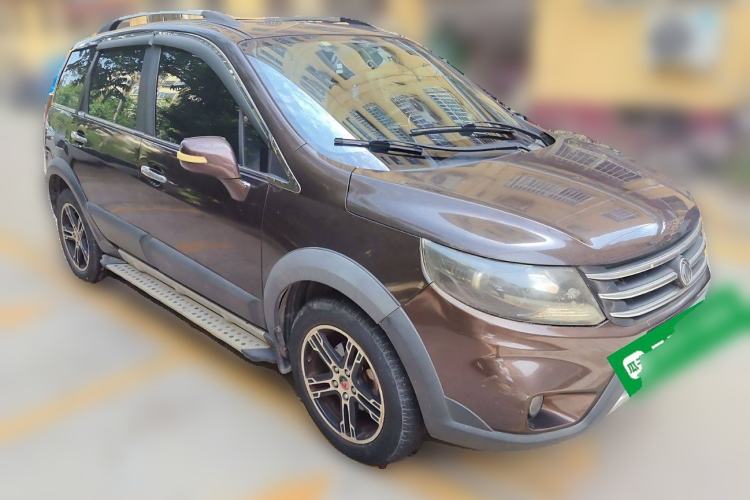 Used FORTHING Joyear X5 2013 1.6L Manual Luxury Model China IV Standard
