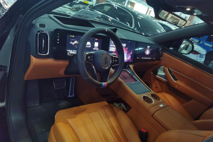 Used Hima AITO M8 2025 Model, Pure Electric Max+ Five-Seat All-Wheel-Drive Version
