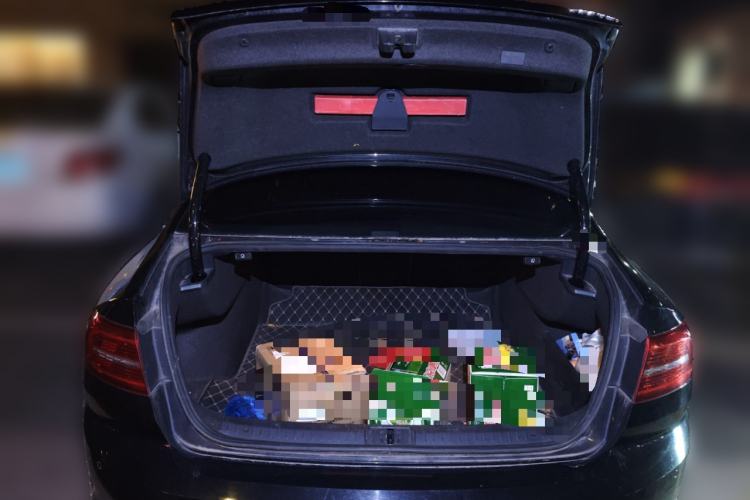 Used Volkswagen Magotan 2018 330TSI DSG Advanced Model Trunk