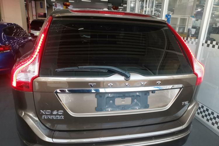 Used Volvo XC60 2017 T5 Smart Upgrade Edition