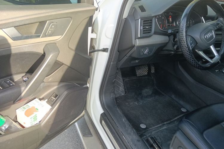 Used Audi Q5L 2018 40 TFSI Prestige Edition China VI Emission Standard

