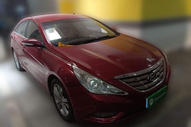 Used Hyundai Sonata 2011 2.0L Automatic Leading Edition Front Right 45 Deg