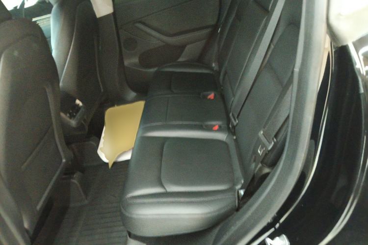 Used Tesla Model Y 2021 Standard Range Rear-Wheel Drive Version Left Rear Seat