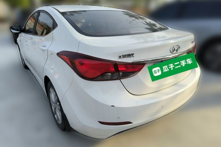 Used Hyundai Elantra (5th Generation / Langdong) 2016 1.6L Automatic Smart Version