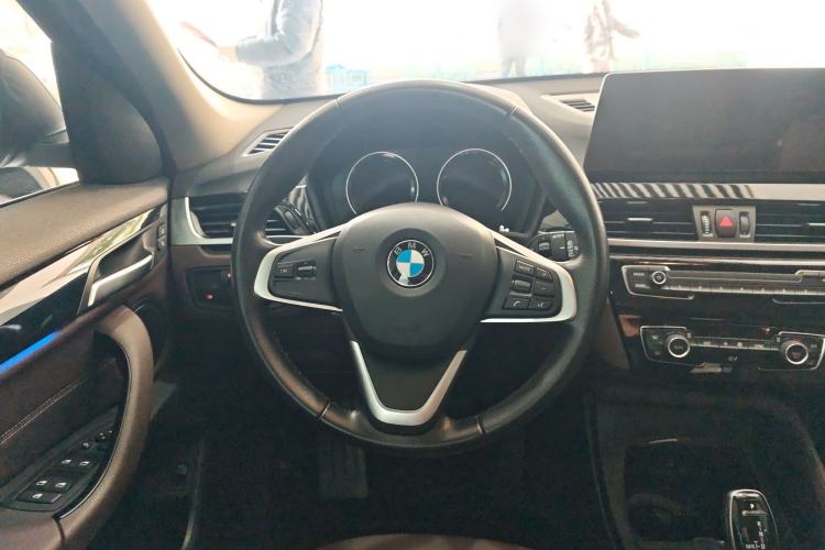 Used BMW X1 2020 sDrive25Li Leading Model
